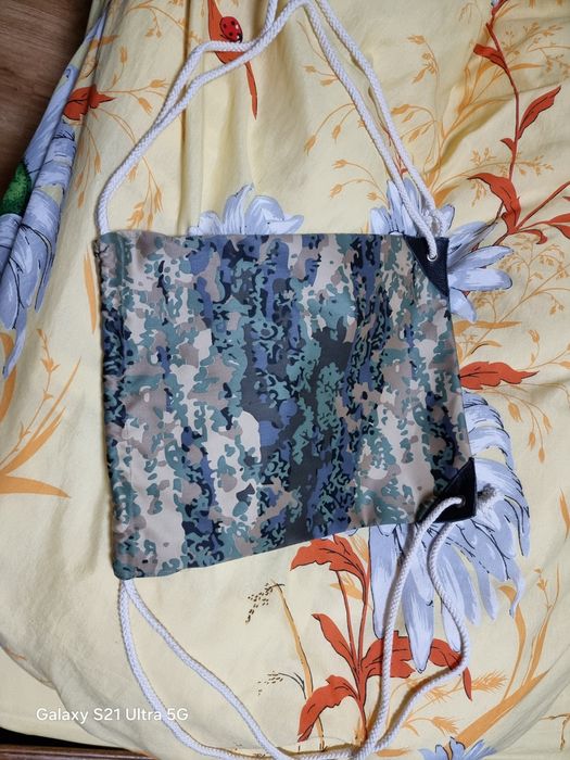 Раница от хидрофобиран плат