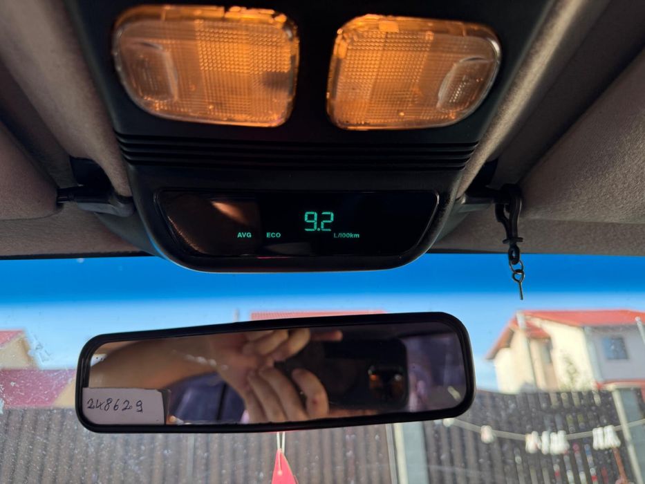 Vând Cheroke XJ 2.5 TDI