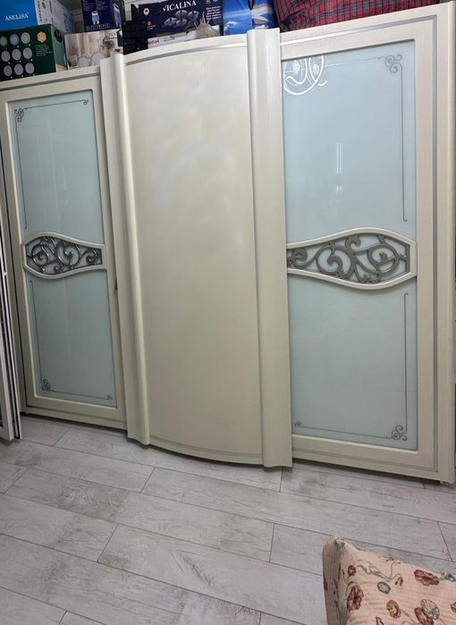 Шкаф купэ Турция,в хорошем состоянии