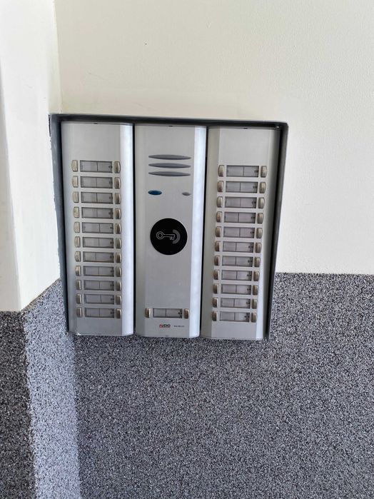 Продава се Двустаен апартамент в Перник, Изток - 102 кв.м за 981 €/кв.м - Снимка #11