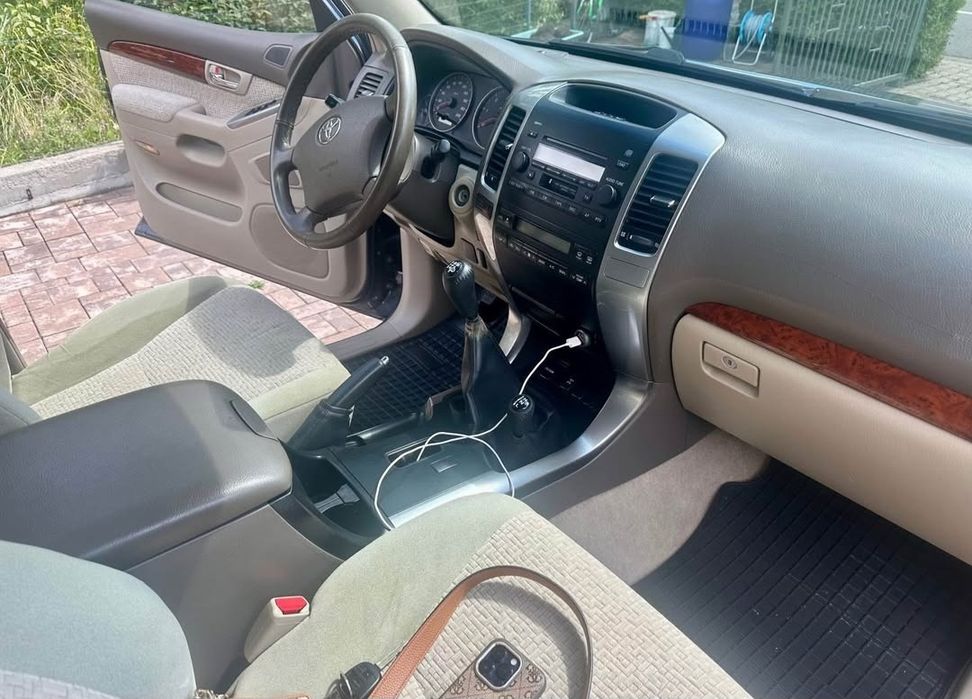 Toyota Land Cruiser