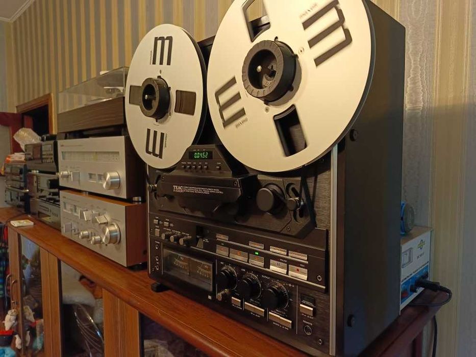 Катушечный магнитофон TEAC X-2000R BL