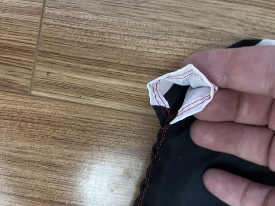 Steag Ferrari , autentic , impecabil