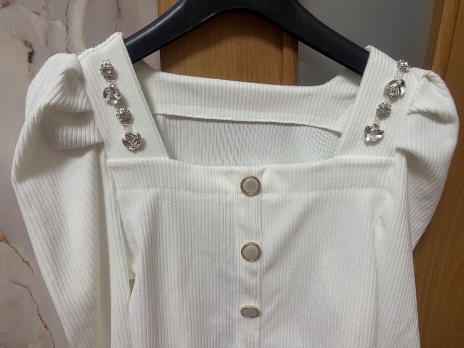 Кофточка белая новая