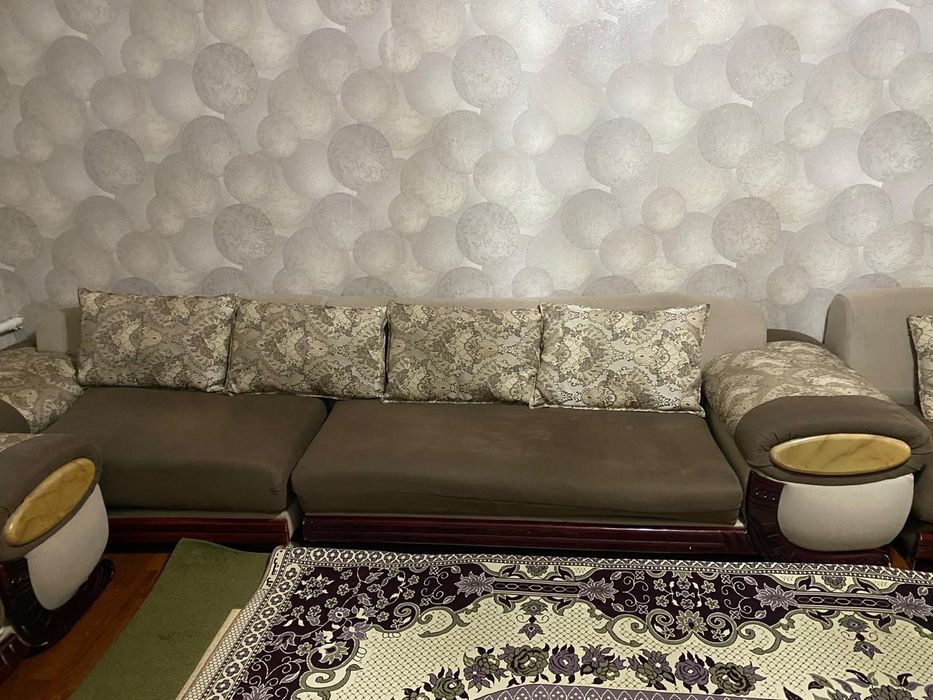 Срочно продам диван 60к