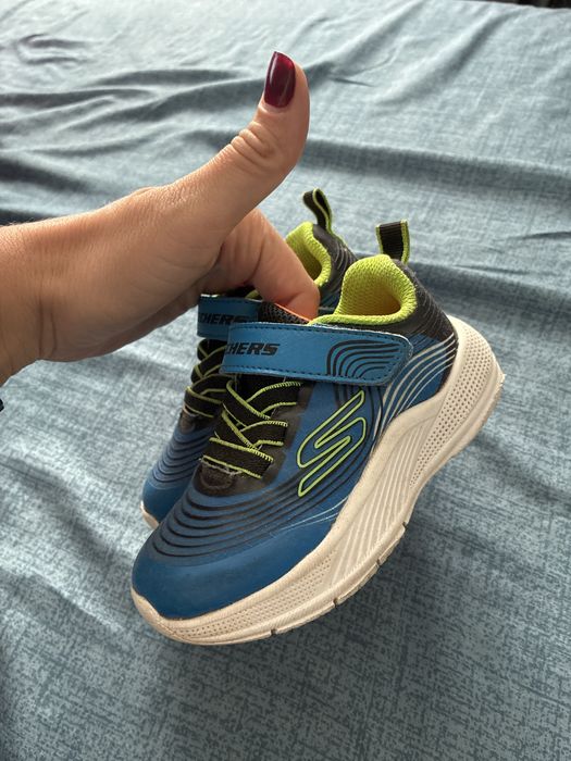 Adidasi skechers copii
