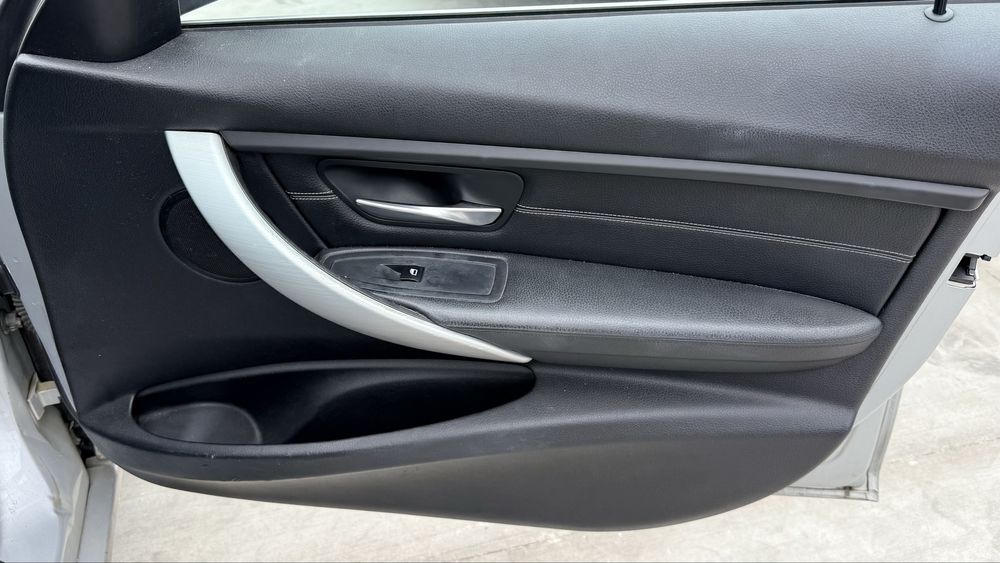 BMW F31 Кожен салон recaro