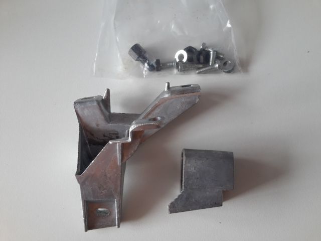 Подлакътник/Барче за Голф4/Бора/АудиА3/Октавия 1 /Битъл