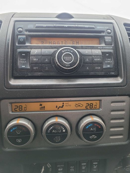 Vand Nissan Navara 2.5 D40