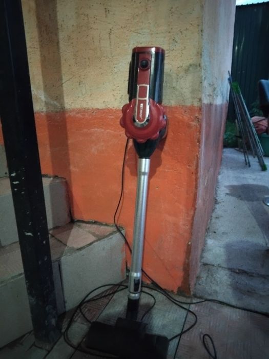 Продам пылесос,,
