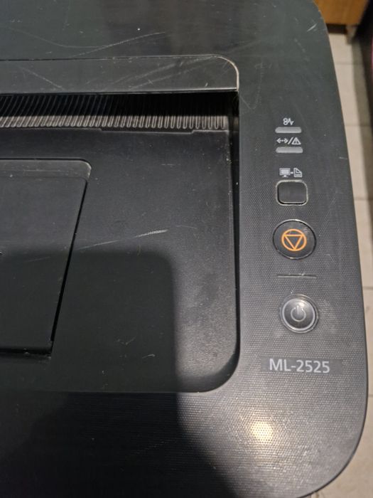 Лазерныи принтер Самсунг ML2525 продам !!
