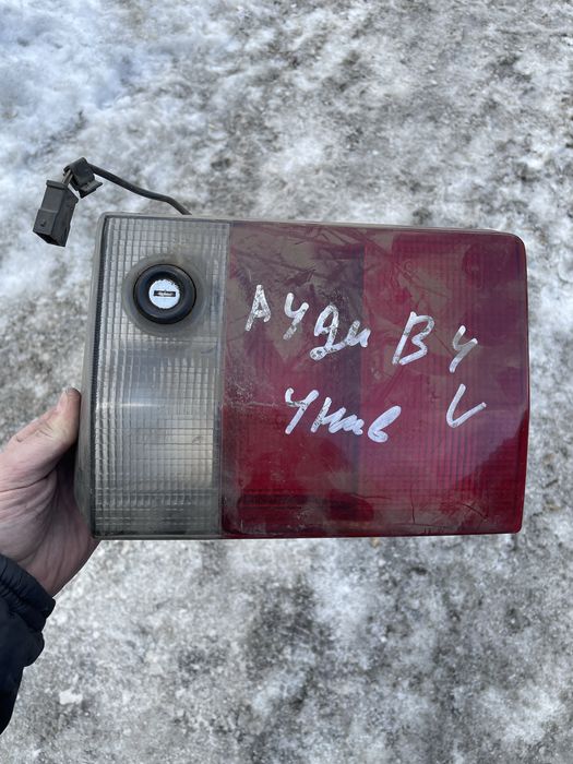 Задний фонарь ауди б4 универсал