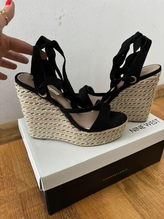 Sandale cu platformă Miss Selfridge