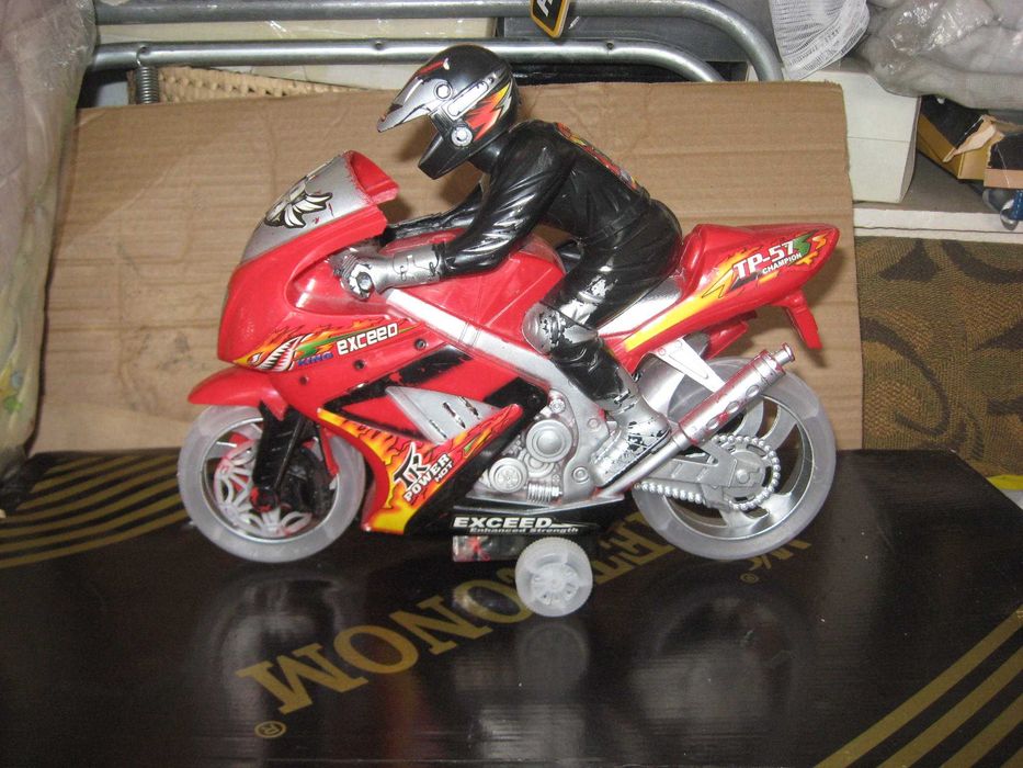 ЕВТИНИ  мотори играчки 6 бр.