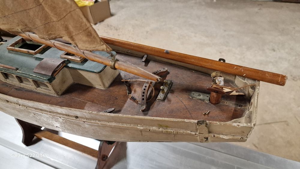 Макет на платноходна яхта