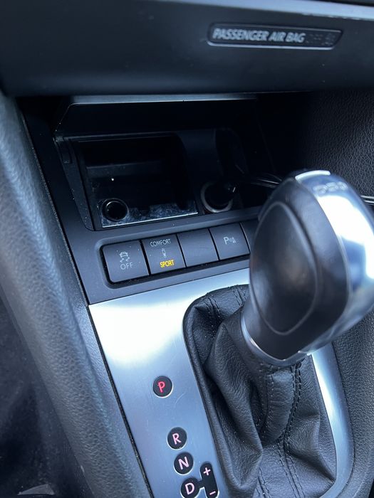 VOLKSWAGEN Golf 2011 — imagine 9