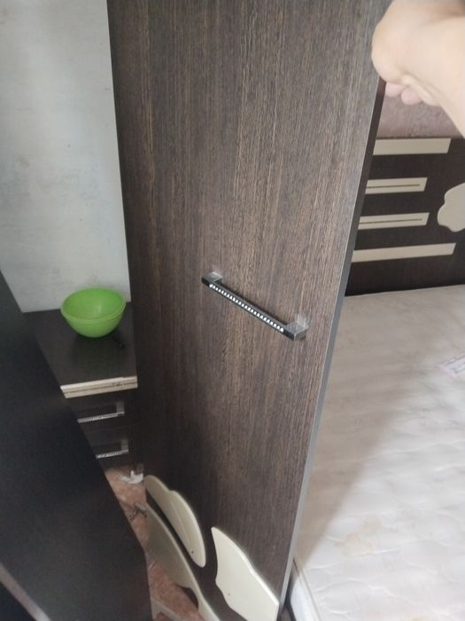 Продам спальный гарнитуры