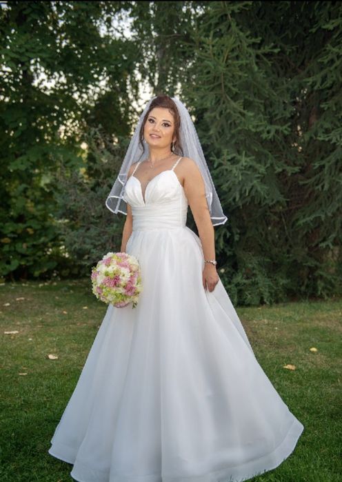 Rochie de mireasa, A-Line 1200 ron- negociabil