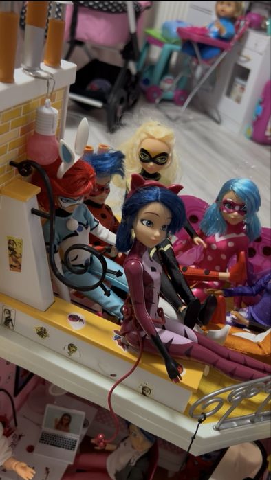 MIRACULOUS Casa lui Marinette+ papusi
