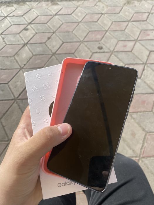 Продам Самсунг S21 FE 5G