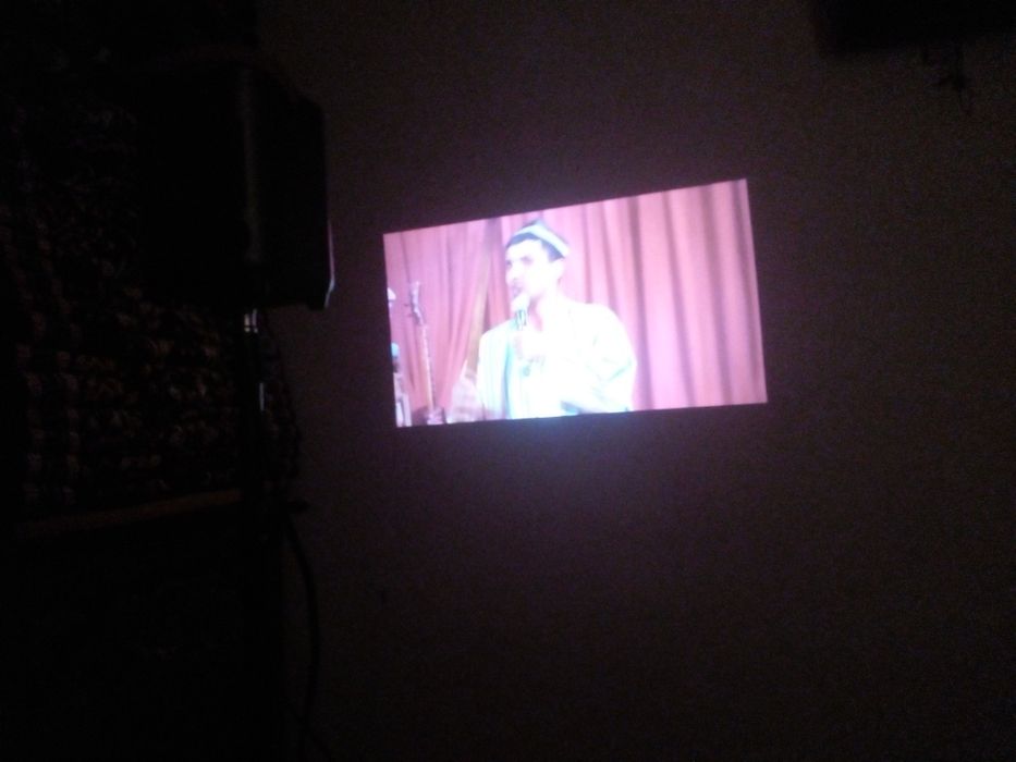 Proektor yangi rassiyadan kelgan