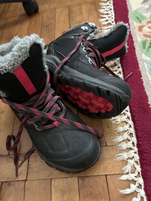 20 lei  ghete 37îmblănite decatlon