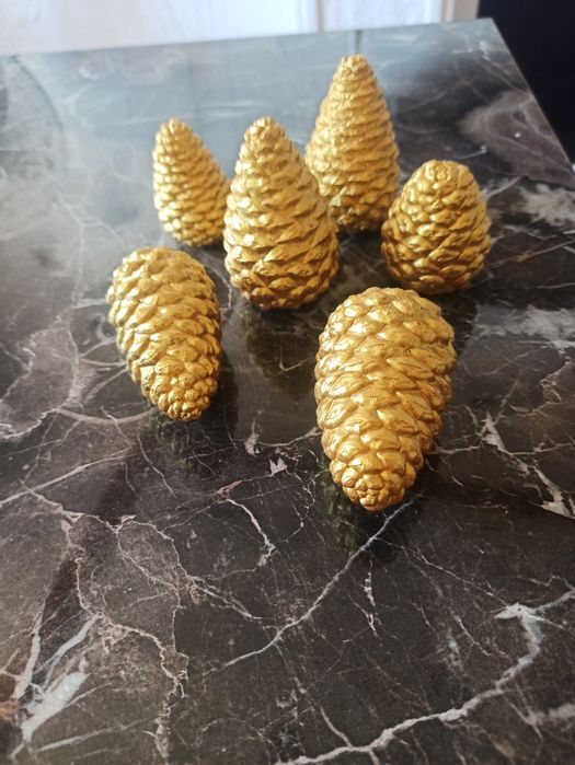 Продаются декоративные шишки для украшения