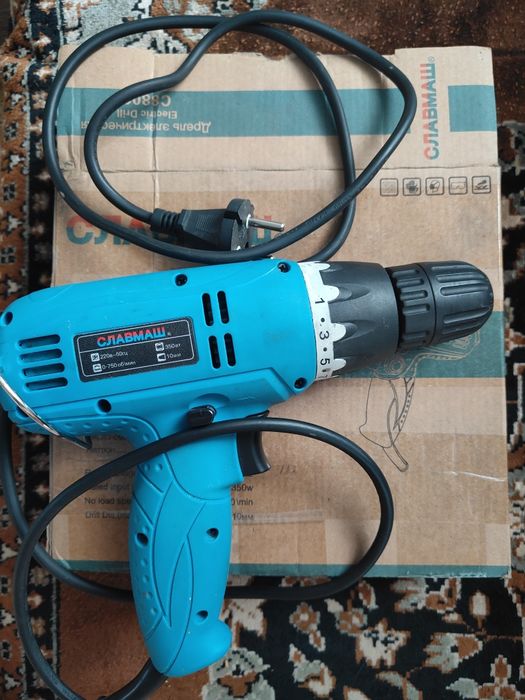 Дрель электрическая