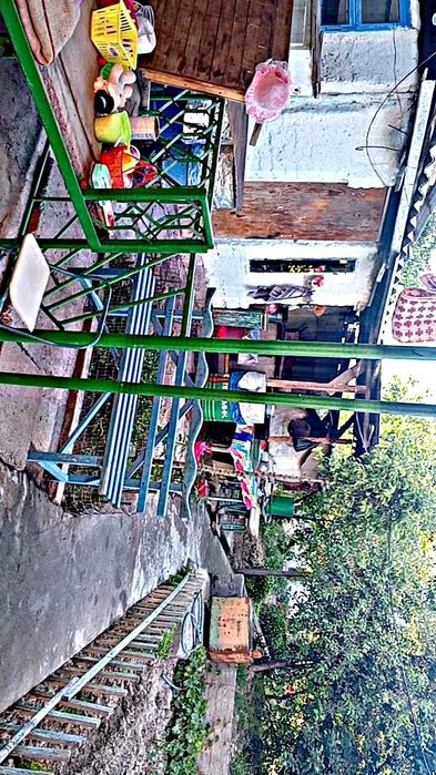 Parkent tumani Navbahor dacha 6 sotik uy-joy sotiladi.