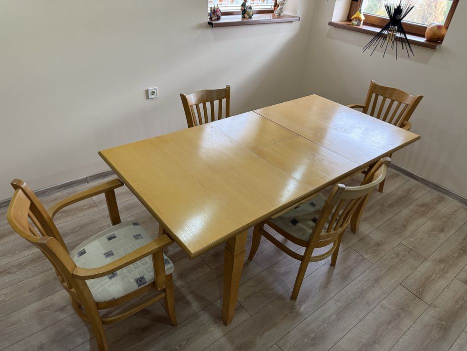 Трапезна разтегателна масивна маса бук със столове