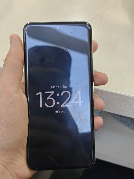 Xiaomi 14 pro 12/256 China