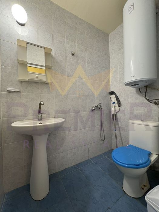 Дава се под наем Двустаен апартамент в Варна, Център - 65 кв.м за 382.5 € - Снимка #10