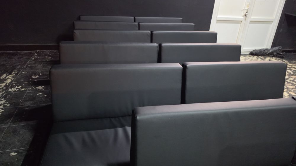 Vănd Set  Mobilier Bar / Cafenea / Lounge – ca nou