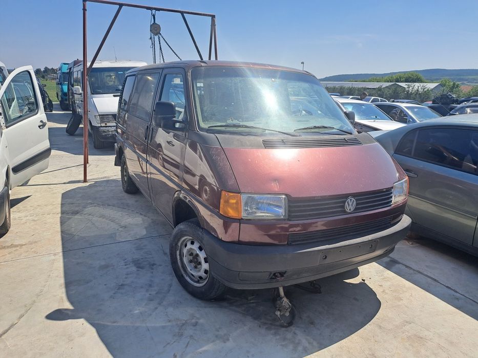 Фолксваген Транспортер Т4 1.9TD 2.4D 2.5TDI 2.0I 2.5I 4x4 НА ЧАСТИ