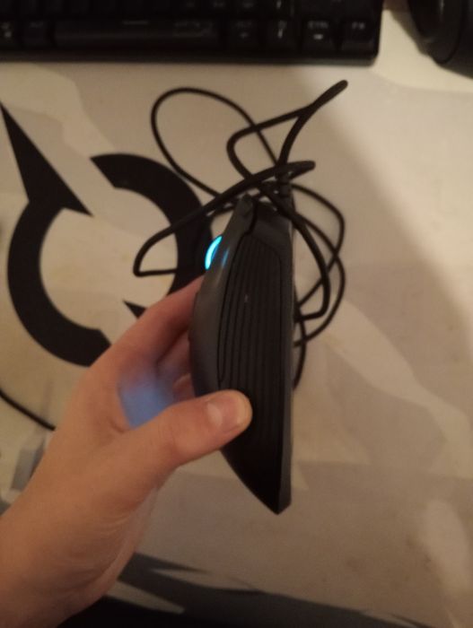 vând mouse Razer Mamba ușor negociabil