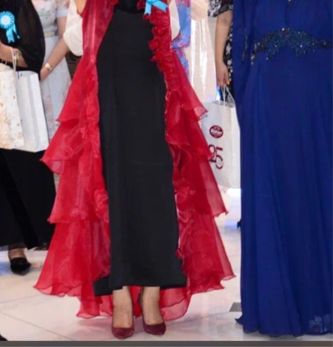 Вечернее платье ШИКАРНОЕ