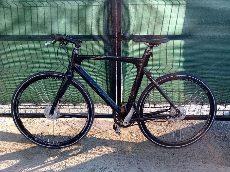 Vând bicicleta Avenue