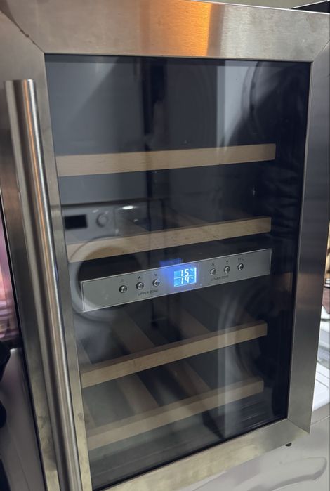 Medion Охладител за вино