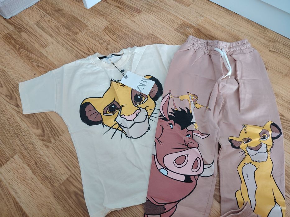 Продам   костюмы