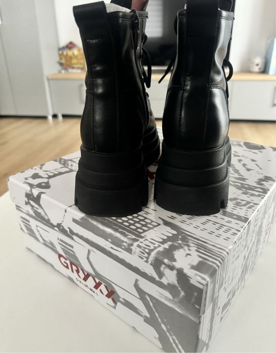 Ghete dama Gryxx piele Nr 38, ca noi!