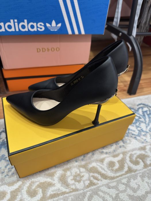 Туфли с бабочкой