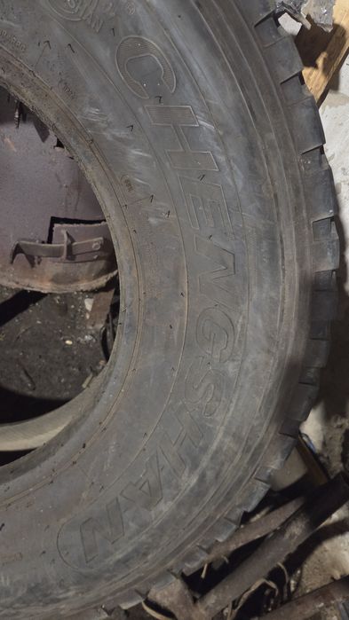 12.00R22.5 продам резину