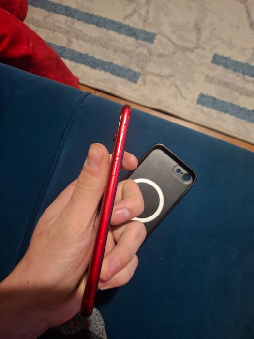 Айфон 8 red product
