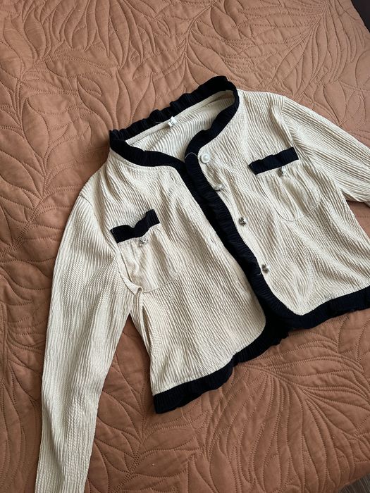 Одежда все по 3.500 тг.