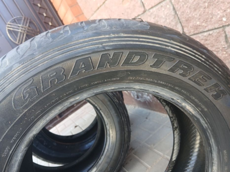 Продам шины 265/60/18