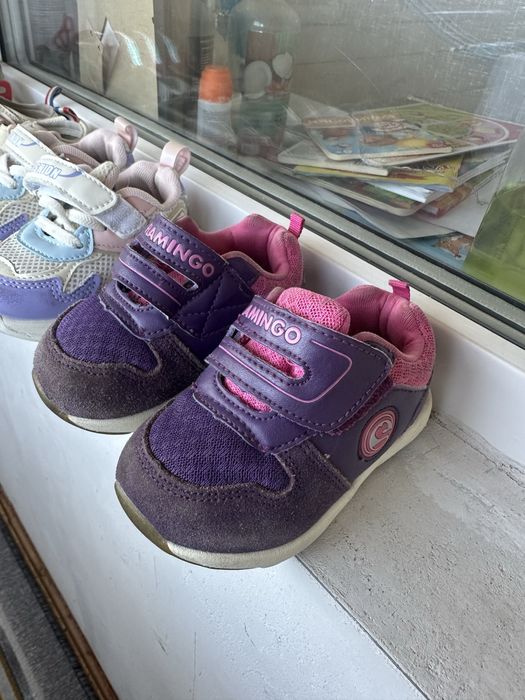 Обувь для девочки  4 пары