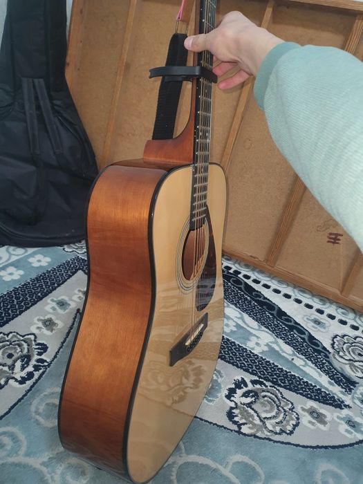 Гитара Yamaha F600