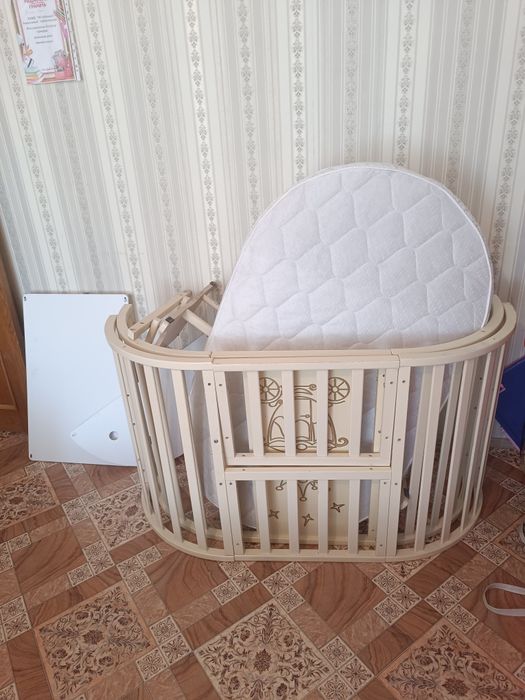 Продам  детскую кроватку