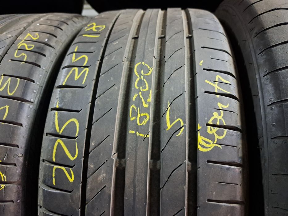 2 anvelope 225/35 R18 Continental