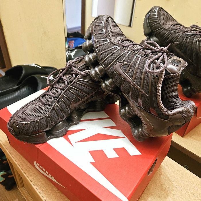 Дамски маратонки Nike shox tl